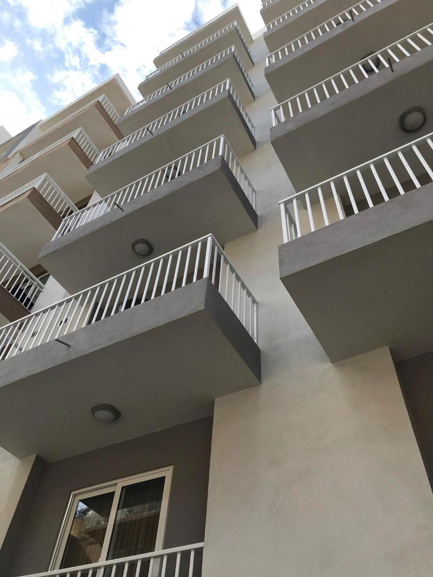 Lovely Holiday Home Next To Bus Terminus St. Paul's Bay Exterior foto